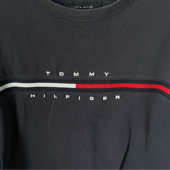 Tommy Hilfiger Tee - Picture 2 of 4